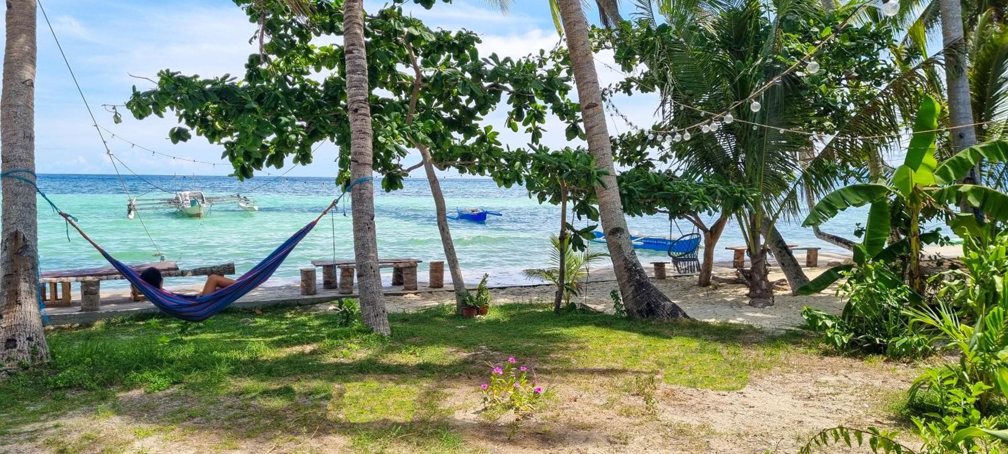Auberge de jeunesse Blue House Backpackers Siquijor à San Juan  Extérieur photo
